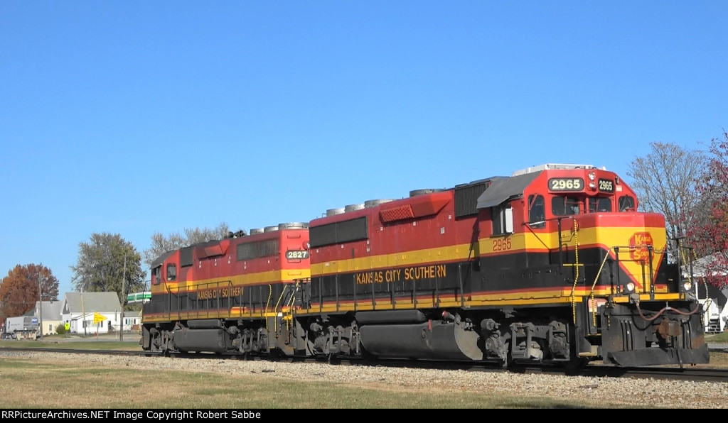 KCS 2965 and 2827